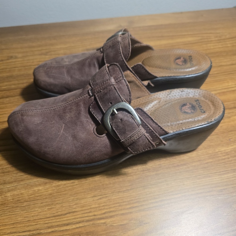 Crocs Brown Leather Women's Slides Cobbler Clogs Size 9